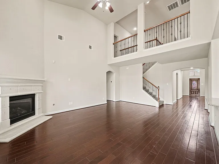 19119 Arcadia Cove Ct — Photo 7