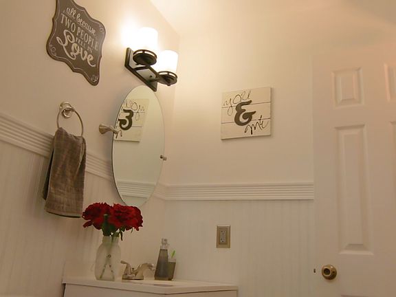 Cool De Sack (Master Bath)