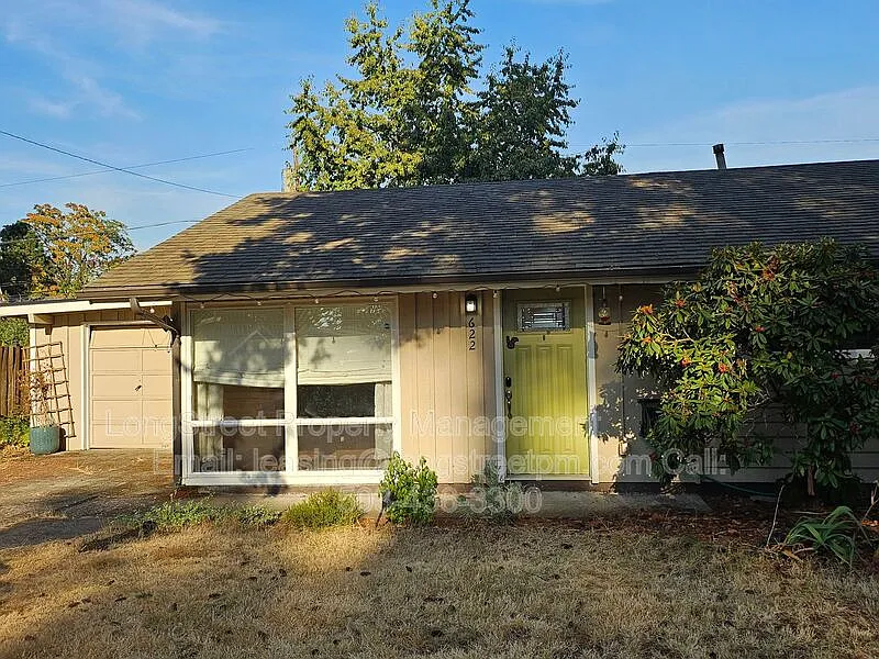 3 bed, 1.0 bath, 1000 sqft, $2,295 — Photo 2