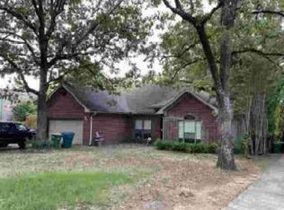 7801 Bonnie Brae Rd, Little Rock, AR 72227