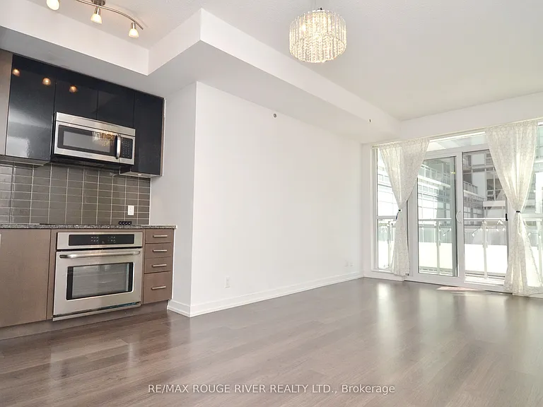 89 Dunfield Ave #509 — Photo 6