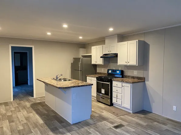1931 Engineer Dr, Saginaw, MI 48604