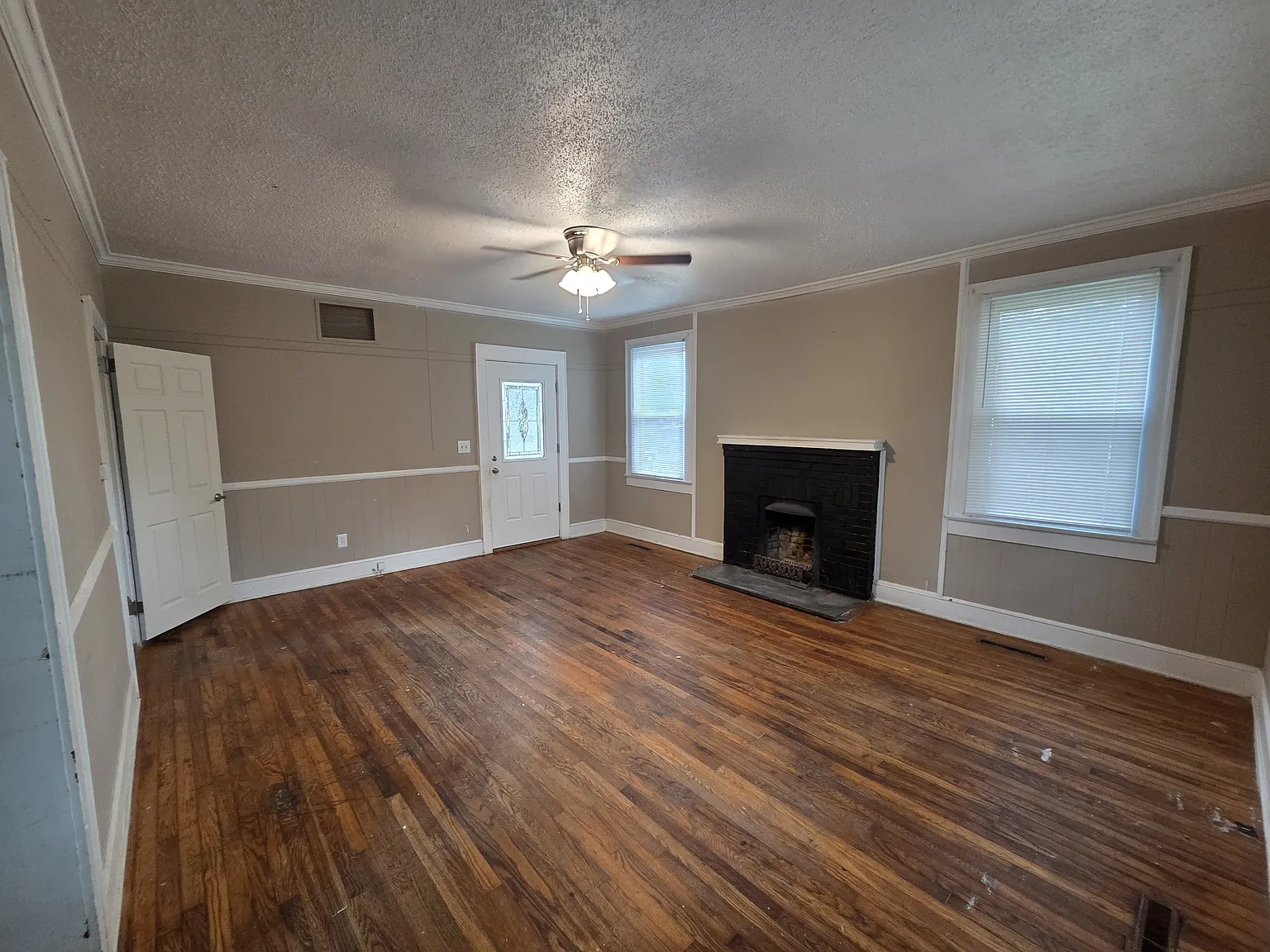 949 Cline St — Photo 4