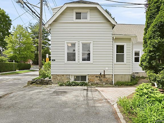 3rd image of 116 Carpenter Avenue