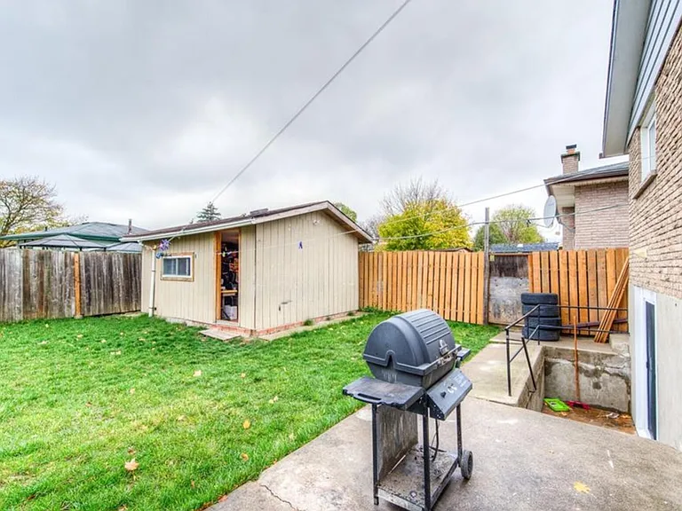 118 Mercer Rd #BASEMENT — Photo 14