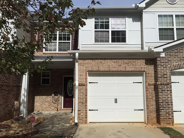 3314 Fernview Dr — Photo 1