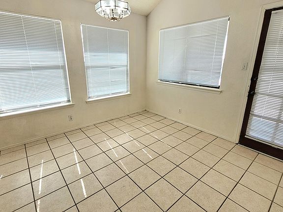 5th image of 1109 Desierto Seco Dr