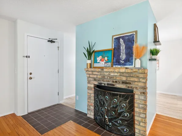 400 Shelard Pkwy Unit 205, Saint Louis Park, MN 55426