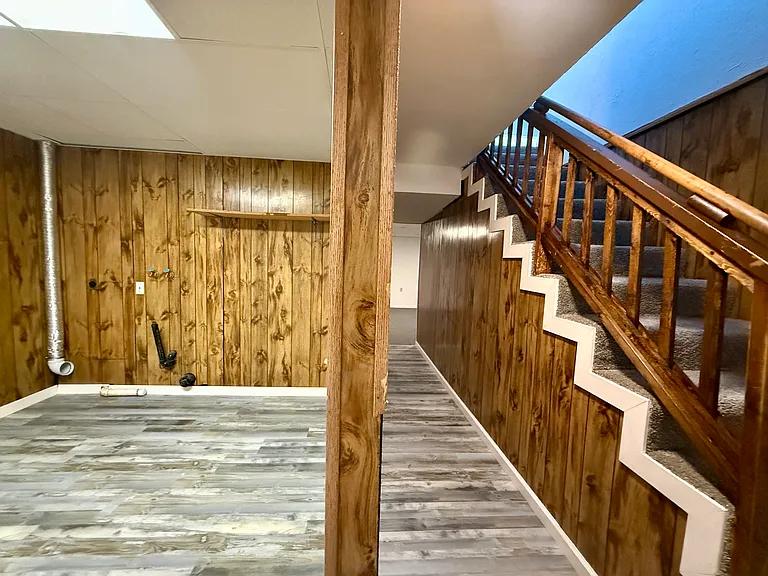 2604 Eastview Dr #C — Photo 12