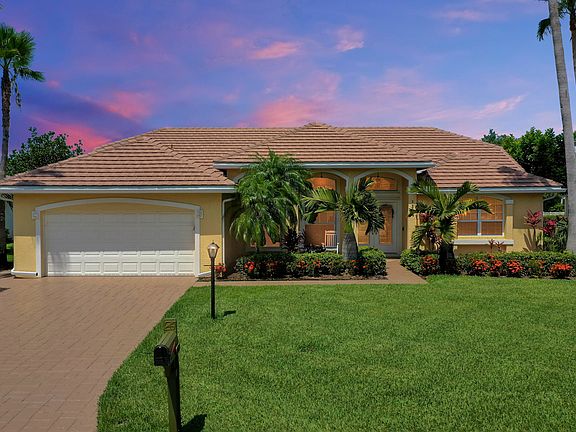 3rd image of 1506 SW Mockingbird Cir
