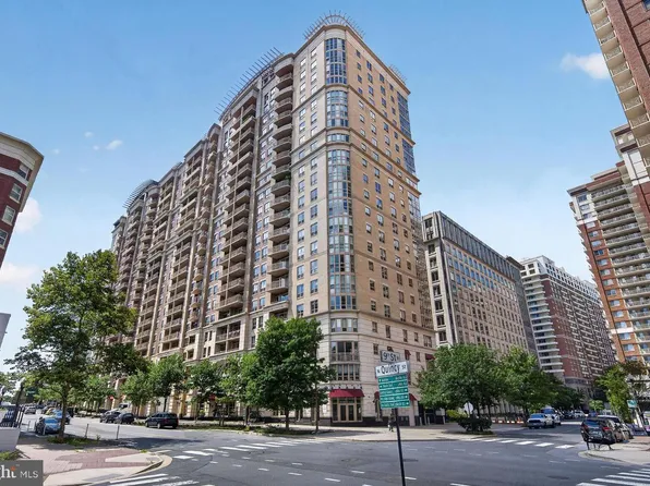 888 N Quincy St Unit 804, Arlington, VA 22203