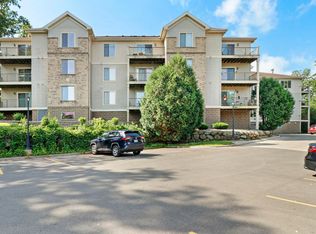 7203 Mid Town Rd APT 209, Madison, WI 53719