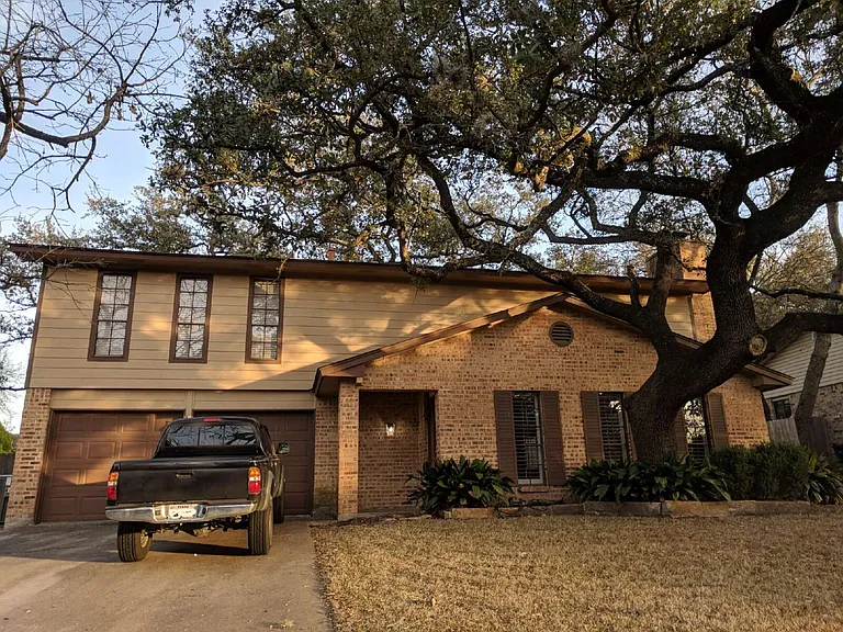 8415 Loralinda Dr — Photo 1