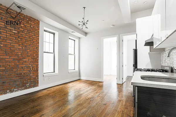 Rented by ERNY LLC | media 13