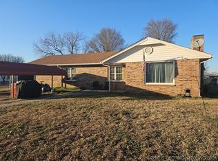 413 E Washington Ave, Oktaha, OK 74450