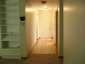 5th image of 819 E Margaret St