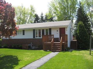 2942 Northwood Dr, Endwell, NY 13760