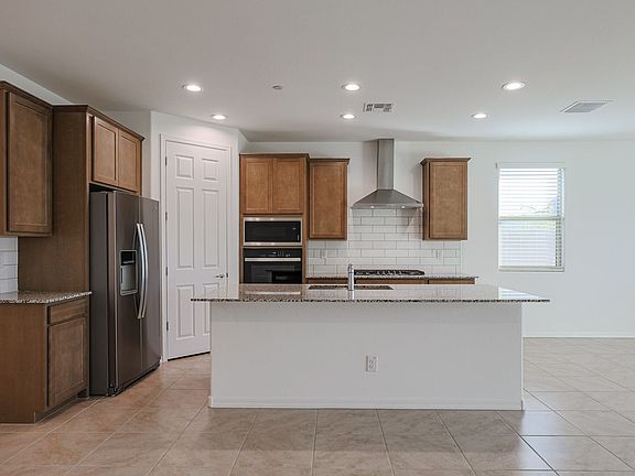 5th image of 13577 W Phacelia Ln