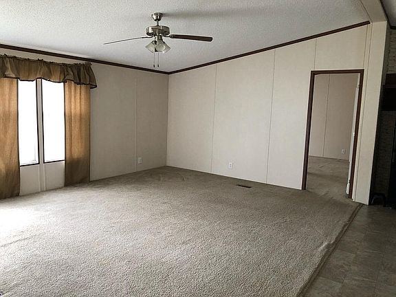 5th image of 910 Newton Ave