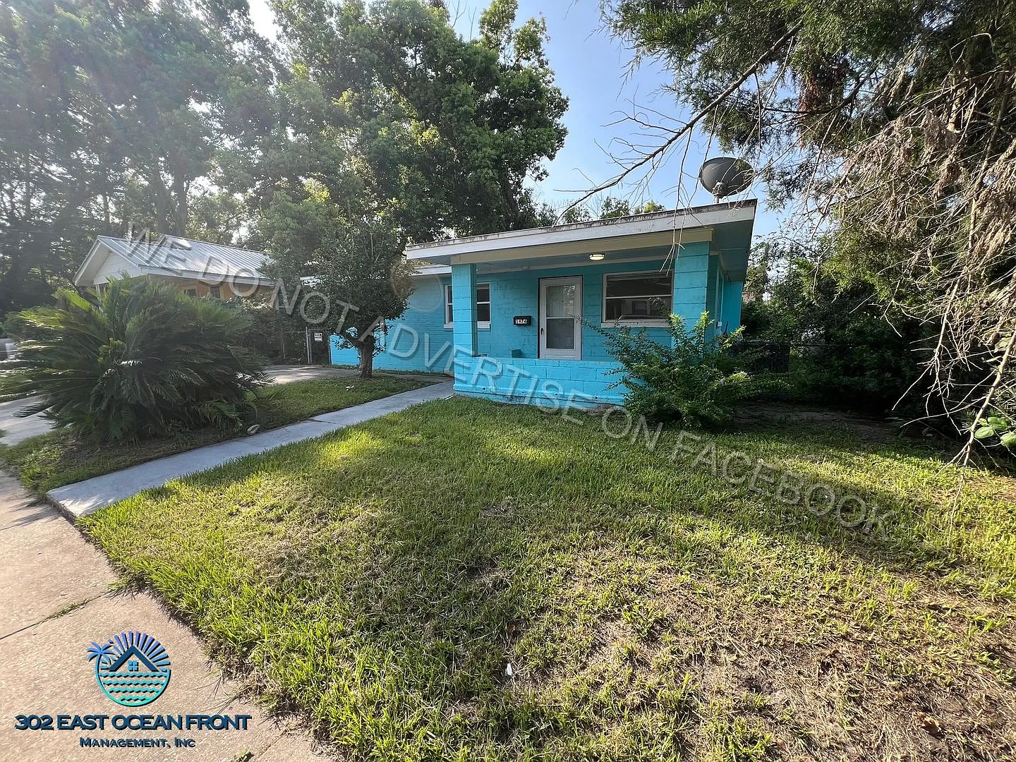 3 Bedroom / 1 Bathroom Home Available Now With Move In Specials! — Photo 2