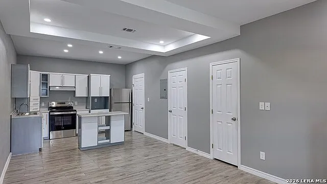 416 J R Rodriguez Cir #7 — Photo 8
