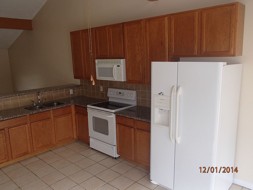 2nd image of 8583 Briar Grove Cir