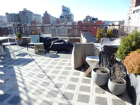 Rented by John O'Kelly Real Estate | media 8