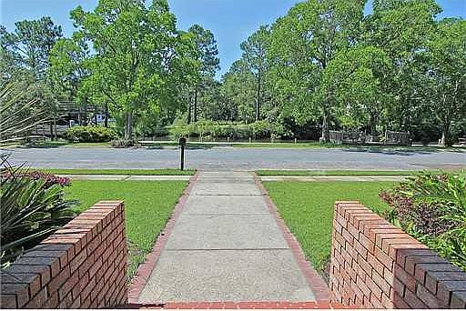 2nd image of 412 Caribe Pl N