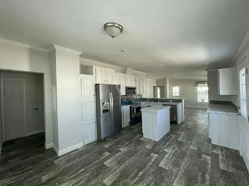 2 bed, 2.0 bath, 1147 sqft, $1,449 — Photo 4