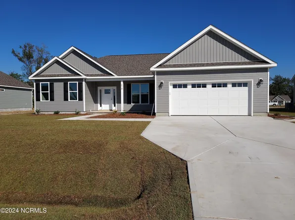 618 Bright Harvest Drive, Maysville, NC 28555