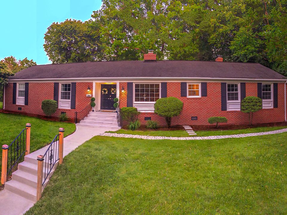 1st image of 56 Sweetbriar Dr
