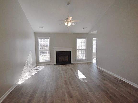 3rd image of 1721 Traywick Ct
