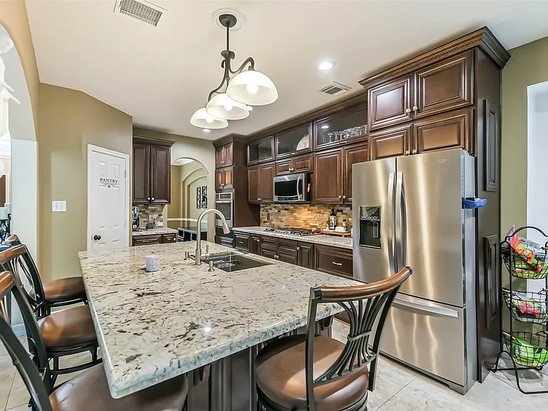 20319 Umber Oak Ct — Photo 18