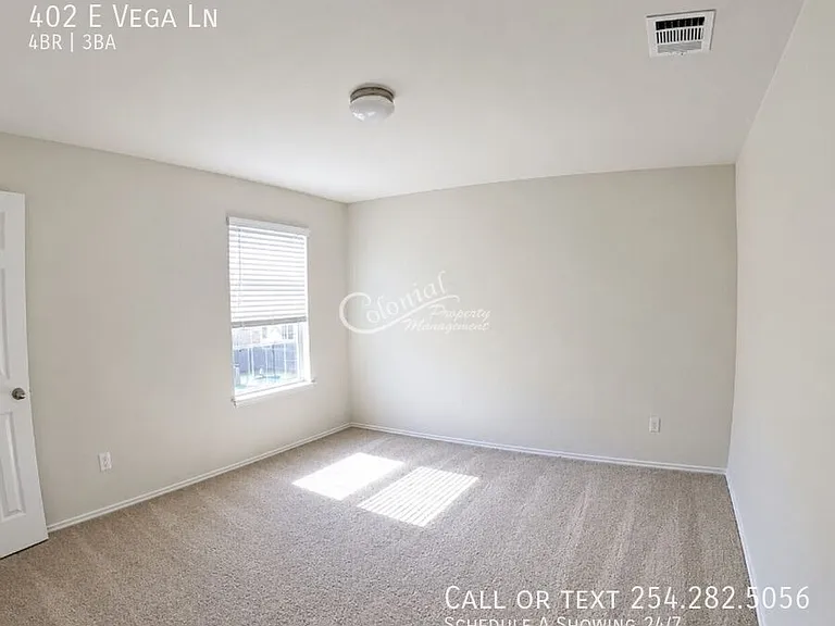 402 E Vega Ln — Photo 11