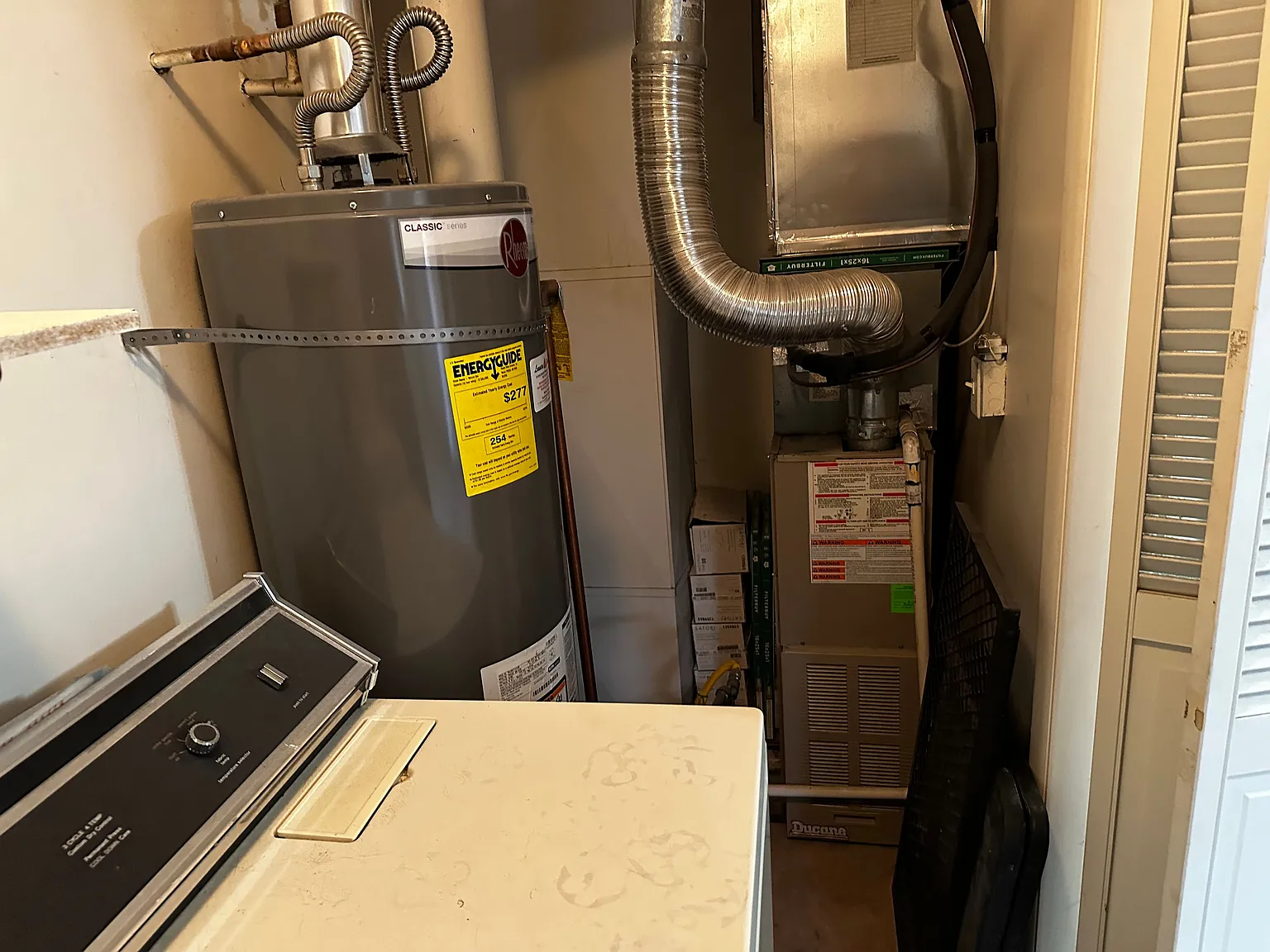 2 bed, 950 sqft, $1,400 — Photo 3