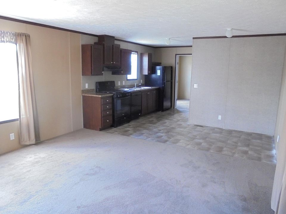 2nd image of 412 S Melrose Pl