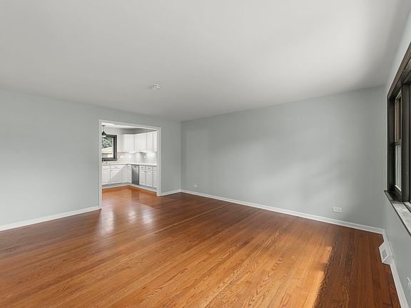 4th image of 307 S Pierce Ave