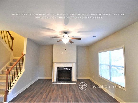 3rd image of 948 Pine Ln