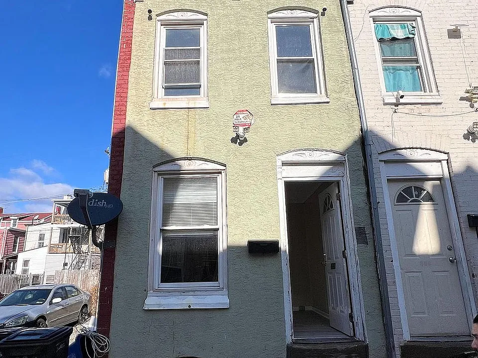 227 Hudson St