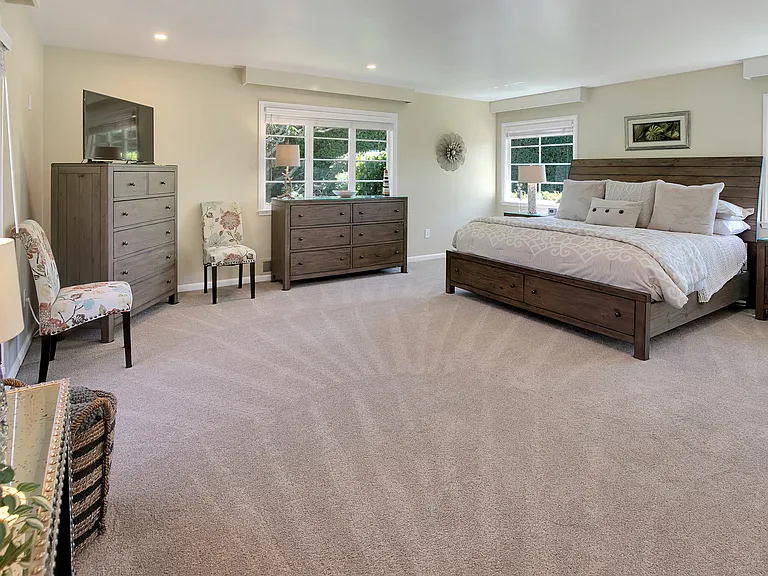 26224 Hilltop Pl — Photo 37