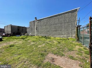 552 Line St, Camden, NJ 08103