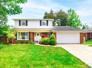 2305 21st St, Wyandotte, MI 48192