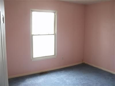 4th image of 10000 Sturgeon Ln