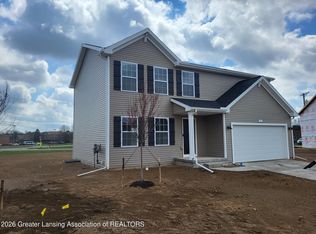 770 Saint Andrews Dr, Eaton Rapids, MI 48827