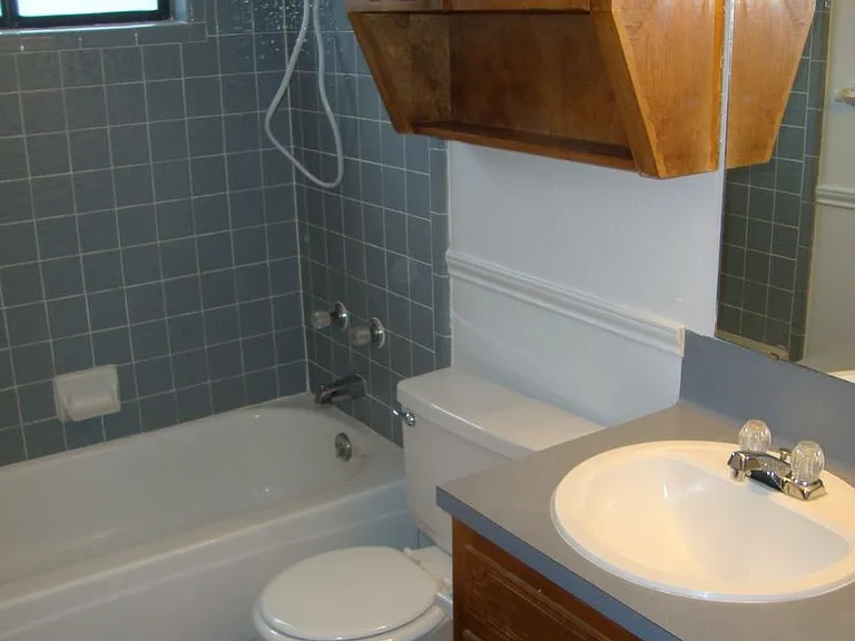 2311 Whitney Dr — Photo 13