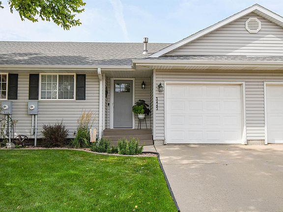 2nd image of 3443 S Goldenrod Ln