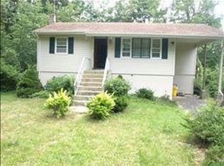 6 Jay Rd, Highland Lakes, NJ 07422