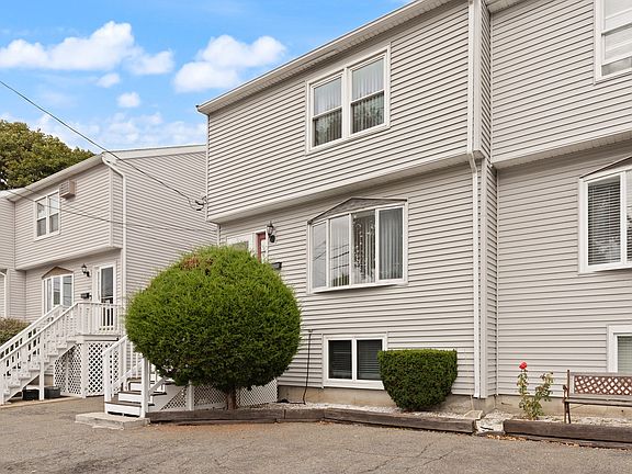 3rd image of 773 Boston St Unit 773