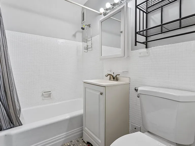 7337 S South Shore Dr #607 — Photo 8