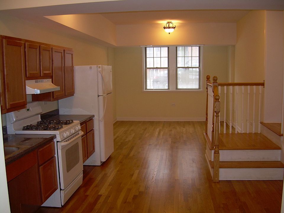 1st image of 6964 N Greenview Ave #6970G